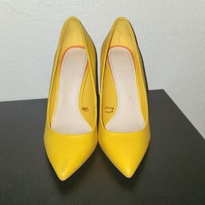 Elegant Yellow Women's Pumps